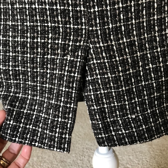 Heart Soul Wool Skirt w/ embellishments - Picture 7 of 12